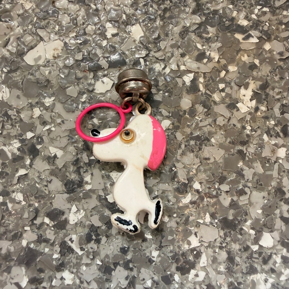 Vintage Snoopy Peanuts Keychain Pink White Bell Charm Retro Collectible
